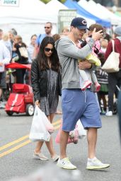 Mila Kunis and Ashton Kutcher at the Farmers Market in Los Angeles 5/29/2016
