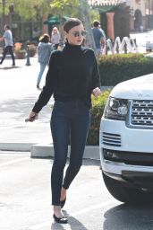 Miranda Kerr Booty in Jeans - Out in Malibu 5/4/2016