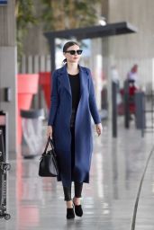 Miranda Kerr Travel Outfit - Charles de Gaulle Airport in Paris 5/21/2016 