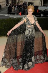 Nicole Kidman – 2016 Met Gala Held at the Metropolitan Museum of Art New York