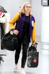 Peyton R. List Travel Outfit - Pearson International Airport in Toronto 5/22/2016