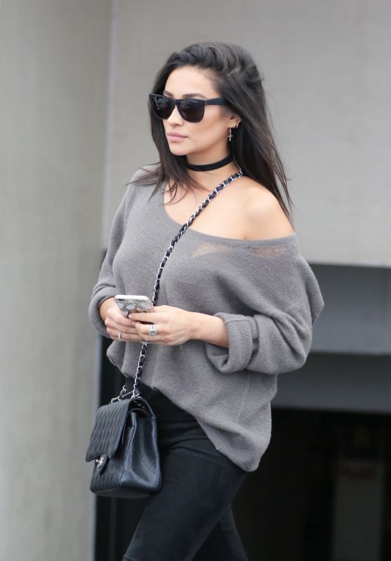 Shay Mitchell Spring Outfit Ideas - Il Pastaio in Beverly Hills 5/7/2016 