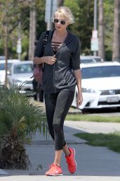 Taylor Swift - After Gym Workout in Hollywood 5/24/2016