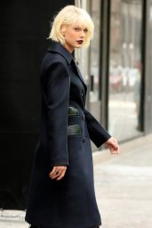 Taylor Swift Style - Leaving a Building in New York City, 5/2/2016