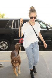 Amanda Seyfried Travel Outfit - at LAX Airport in Los Angeles 6/27/2016