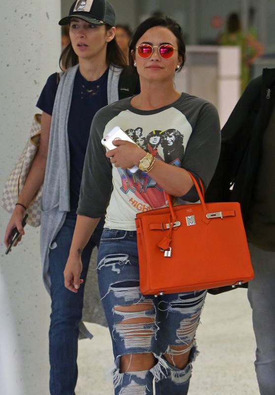 Demi Lovato - Arriving at JFX Airport in New York City 6/23/2016