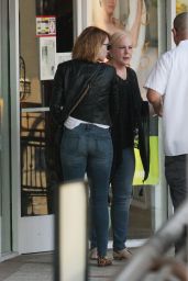 Emma Stone Booty in Jeans - Out in Beverly Hills, June 2016