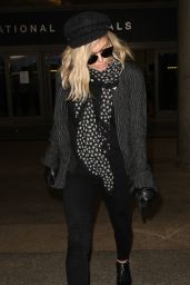 Fergie Travel Outfit - LAX Airport in LA 5/31/2016