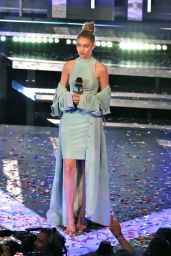 Gigi Hadid – 2016 MuchMusic Video Awards in Toronto