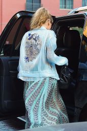 Gigi Hadid - Leaving Her Apartment in New York City 6/18/2016
