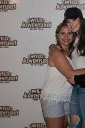 Hailee Steinfeld - Meet & Greet at Wild Adventures, Valdosta, GA 6/4/2016