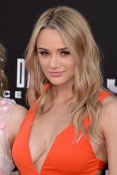 Hunter King – ‘Independence Day: Resurgence’ Premiere in Hollywood 6/20/2016