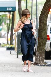 Jennifer Aniston Casual Style - Out in New York City 6/27/2016