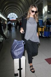Jessica Alba Travel Outfit - at LAX Airport in Los Angeles 6/17/2016