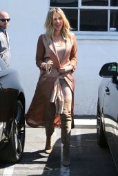 Khloe Kardashian Shows Off Her Eclectic Style - Stops by a Studio in Van Nuys in California 6/16/2016