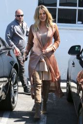 Khloe Kardashian Shows Off Her Eclectic Style - Stops by a Studio in Van Nuys in California 6/16/2016