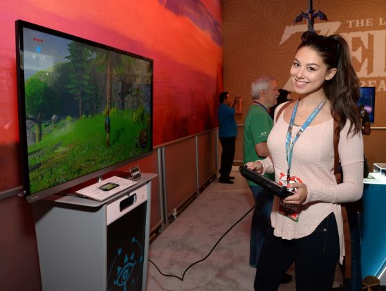 kira-kosarin-2016-e3-gaming-convention-at-la-convention-center-in-los-angeles-1