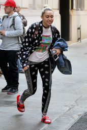 Miley Cyrus - Leaving Woody Allen