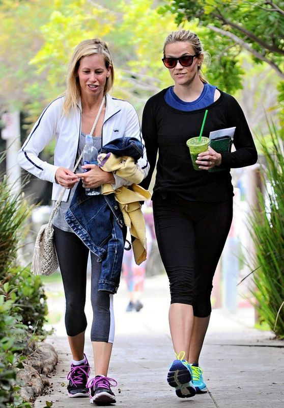 Reese Witherspoon - Leaving the Gym With a Friend in Brentwood 6/6/2016 ...