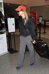 Renee Zellweger Travel Outfit - at LAX Airport in LA 6/14/2016 