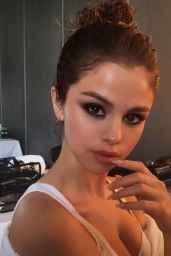 Selena Gomez Social Media Pics, June 2016