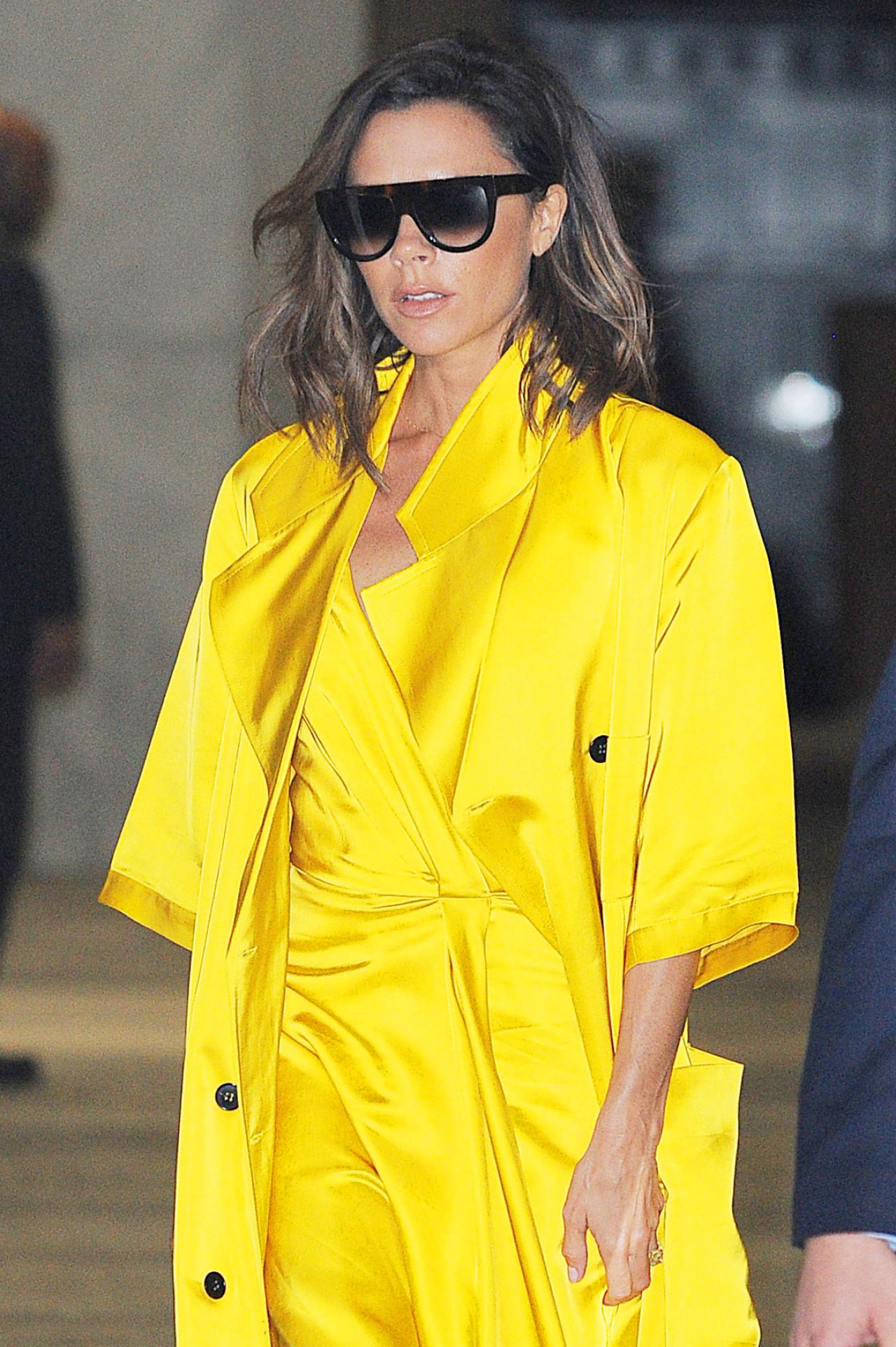 Victoria Beckham Chic Style - Arrives for a Meeting in Midtown, NYC 6 ...
