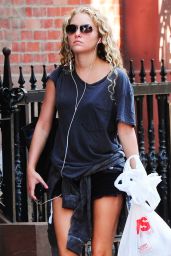 AnnaSophia Robb - Out in in New York, July 2016