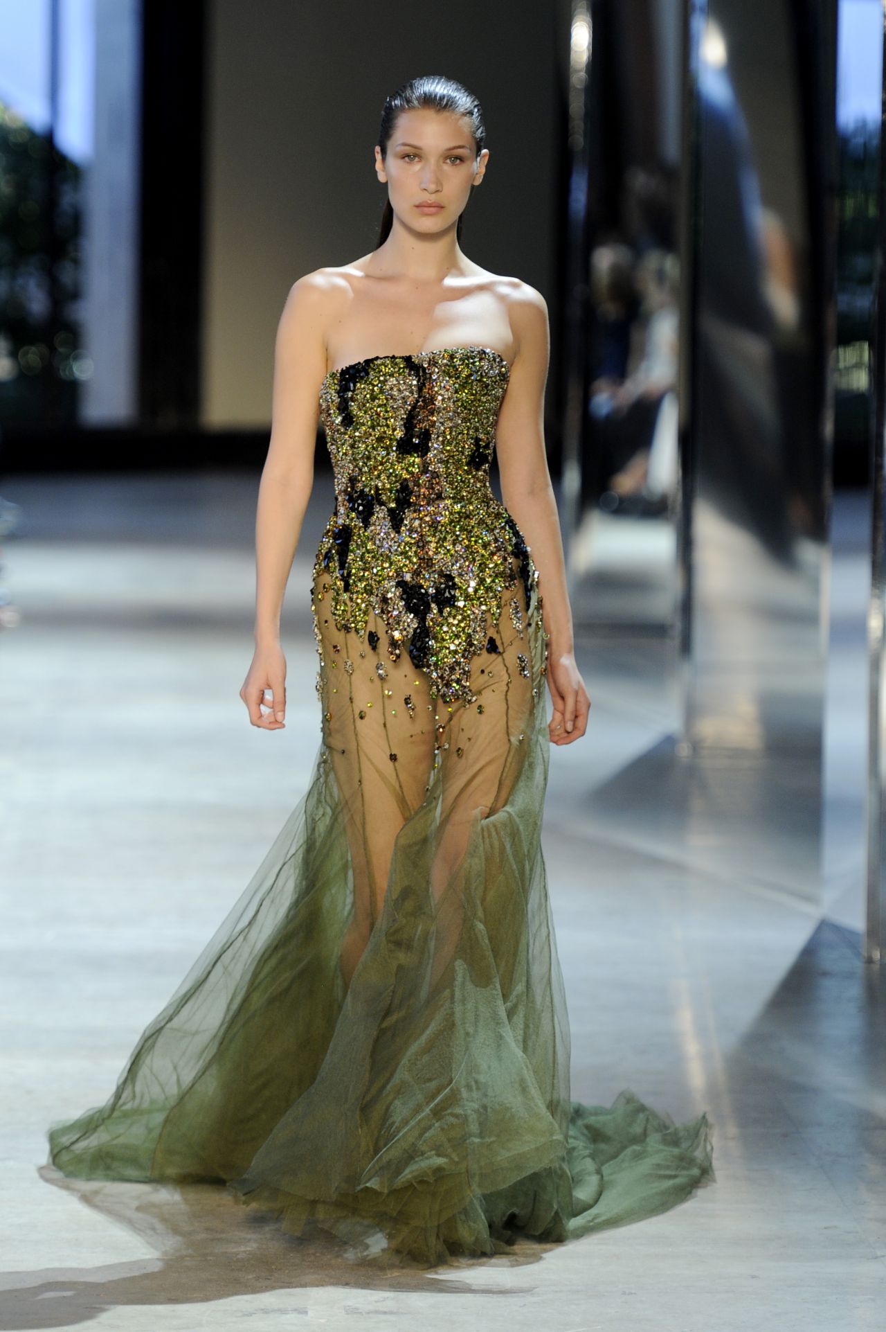 Bella Hadid Walking for Alexandre Vauthier - Paris Fashion Week: Haute ...