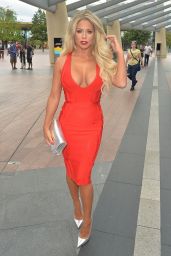 Bianca Gascoigne - Arriving at the O2 for the Bellator MMA in London 7/16/2016