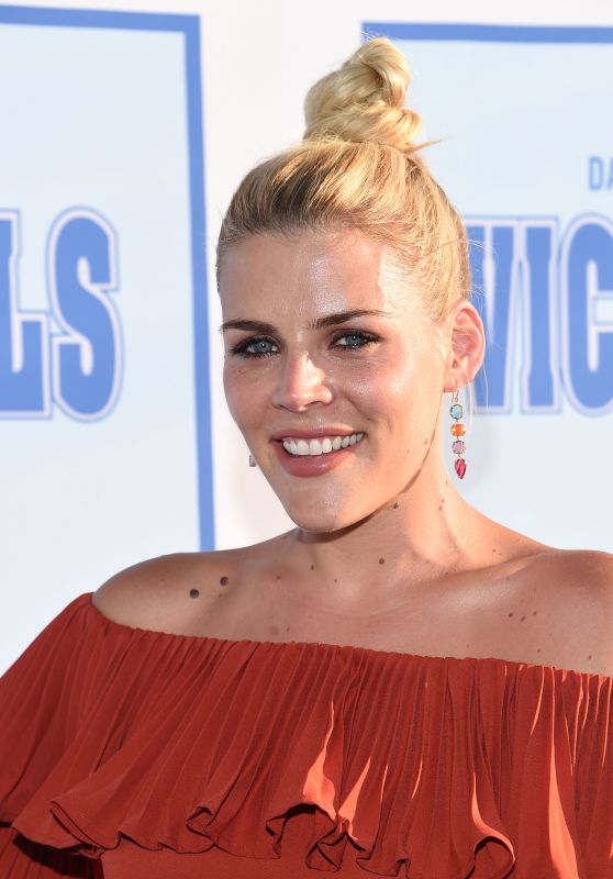 Busy Philipps - 