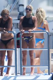 Carrie Underwood Bikini Candids - Cabo San Lucas, Mexico 7/7/2016 