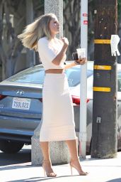 Genevieve Morton Style - Alfred Coffee & Kitchen in West Hollywood 7/21/2016