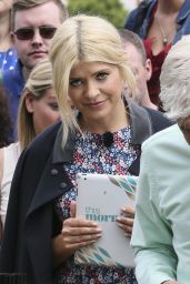 Holly Willoughby - Filming ITV
