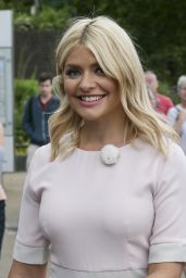 Holly Willoughby - 