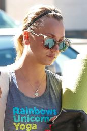 Kaley Cuoco Goes to a Yoga Class in Los angeles 07/07/2016 
