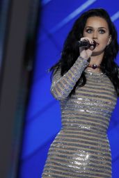 Katy Perry Performs at Democratic National Convention at Wells Fargo Center in Philadelphia 7/28/2016