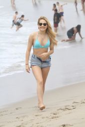 Kelli Berglund in a Bikini at Venice Beach in Los Angeles 7/6/2016