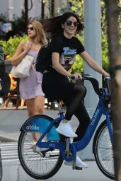 Kendall Jenner - Riding Around With Her Bike in NYC 07/24/2016