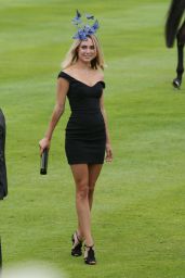 Kimberley Garner - Arriving at Day On0e of the Qatar Goodwood Festival in Sussex 7/27/2016