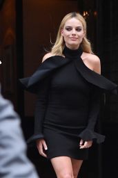 Margot Robbie Arriving to Appear on The Tonight Show With Jimmy Fallon in NYC 7/28/2016