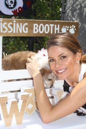 Maria Menounos - Throws a Sweet 16 Birthday Party for Her Dog in Los Angeles