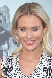 Nicky Whelan – ‘Lights Out’ Premiere in Los Angeles, CA 7/19/2016