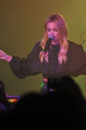 Olivia Holt at the Roxy Theatre in Los Angeles 7/20/2016 