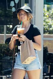 Sarah Hyland in Jeans Shorts - Leaving a Starbucks in LA 7/20/2016