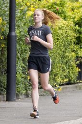 Sophie Turner - Jogging in London, 7/5/2016