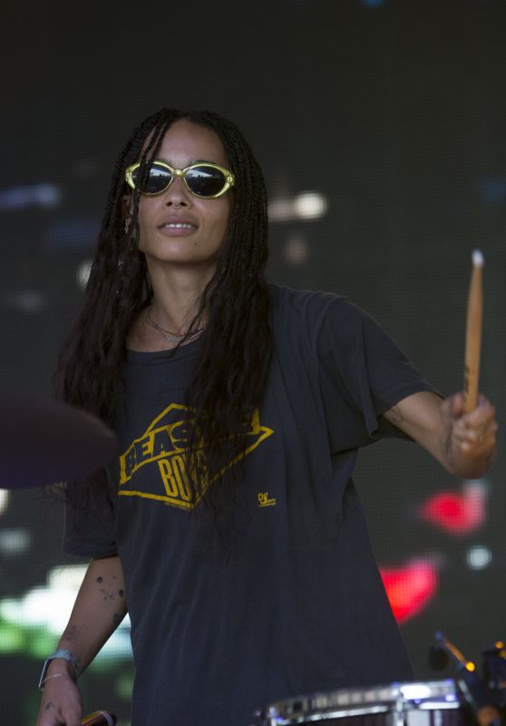 Zoe Kravitz - Performs with Lolawolf at the Bonnaroo Music Festival in Manchester, Tennessee, June 2016