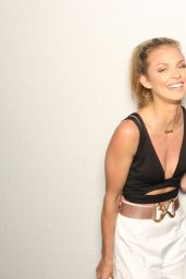 Annalynne McCord - Hudson & 18for18 Project Rescue After Party Photobooth, August 2016
