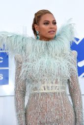 Beyonce – MTV Video Music Awards 2016 in New York City 8/28/2016