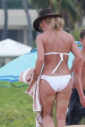 Britney Spears in Bikini, Hawaii, August 2016