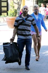 Britney Spears - Shopping in Claifornia 7/31/2016